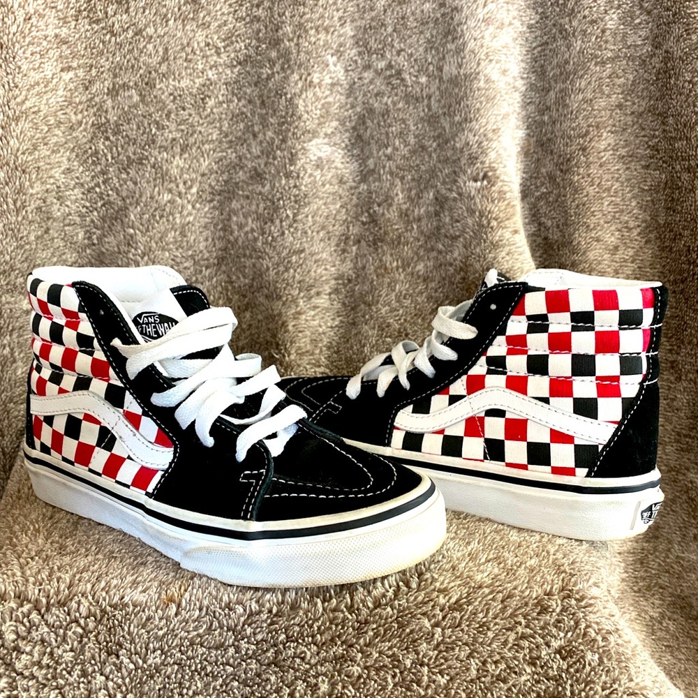 Kids size 1.5 VANS High Top Checkerboard black/white/red style 751505
